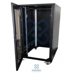 Gabinete de Piso 24RU 1.20 mts altura 60 x 1.00 mts de fondo 4 ruedas